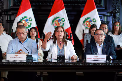 Blog 1 Perú en Crisis: Corrupción, Protestas y Desconfianza en las Instituciones